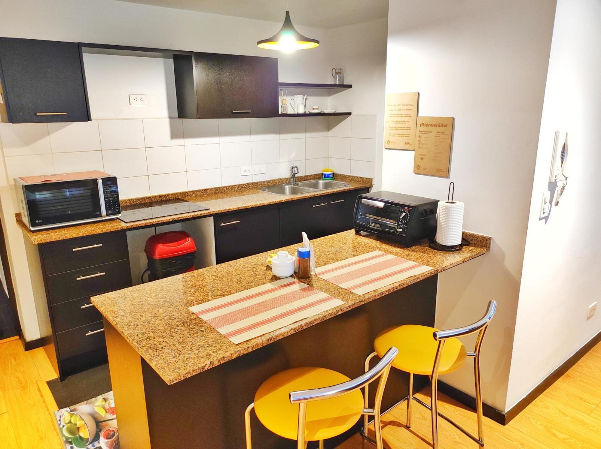 Coliving Ecuador Apartamentos Sector Swiss Hotel Кито Экстерьер фото